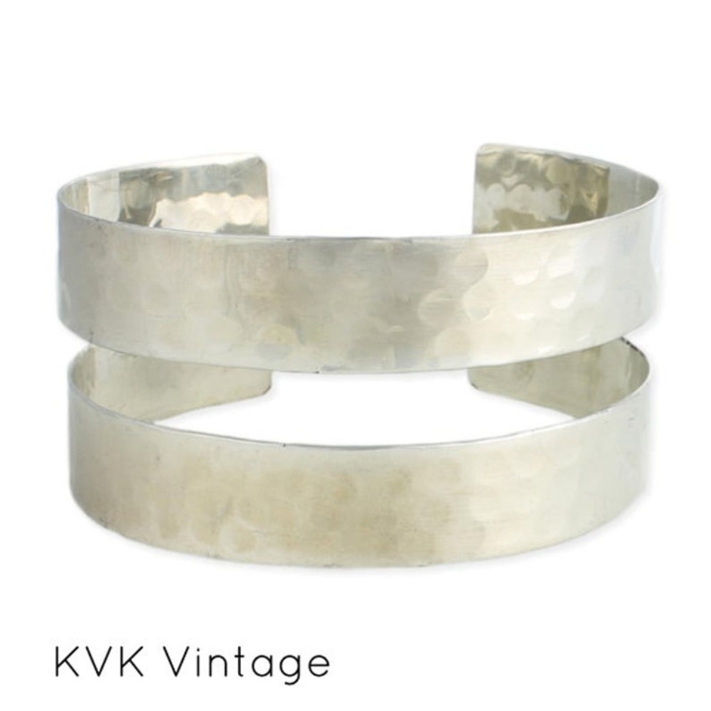 Silver Hammered Double Band Armband